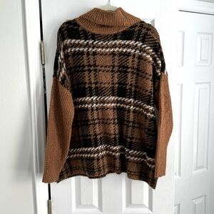 Women’s fleece sweater top size M